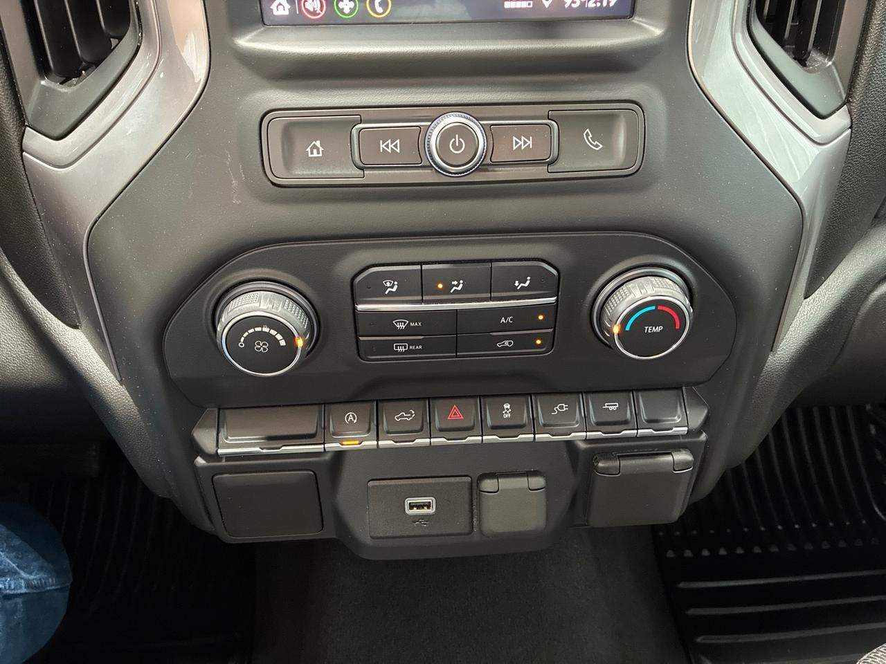 2020 Chevrolet Silverado 1500 Custom, Value Pkg, Locking Rear Diff, 120V Outlets Houston TX