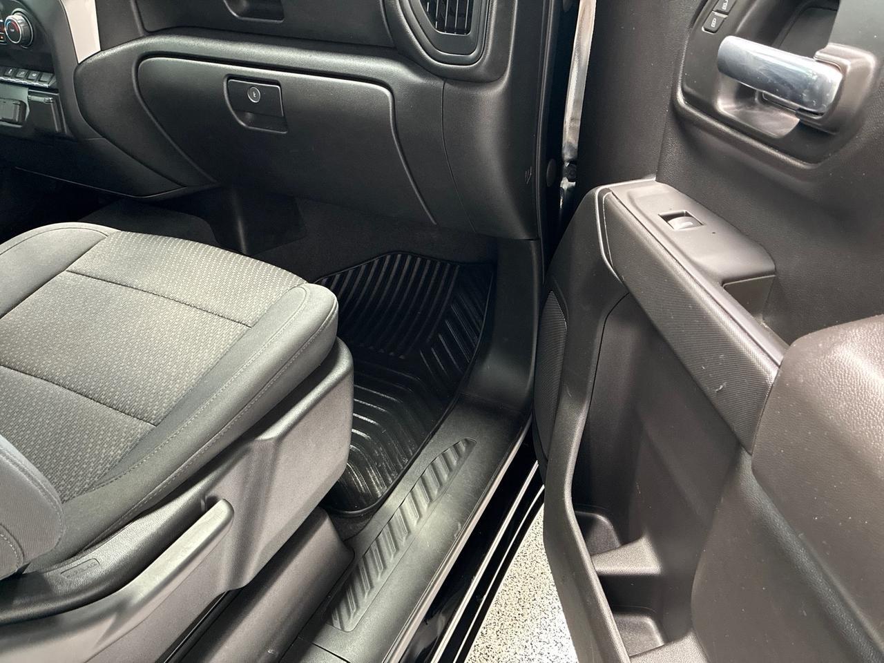 2020 Chevrolet Silverado 1500 Custom, Value Pkg, Locking Rear Diff, 120V Outlets Houston TX