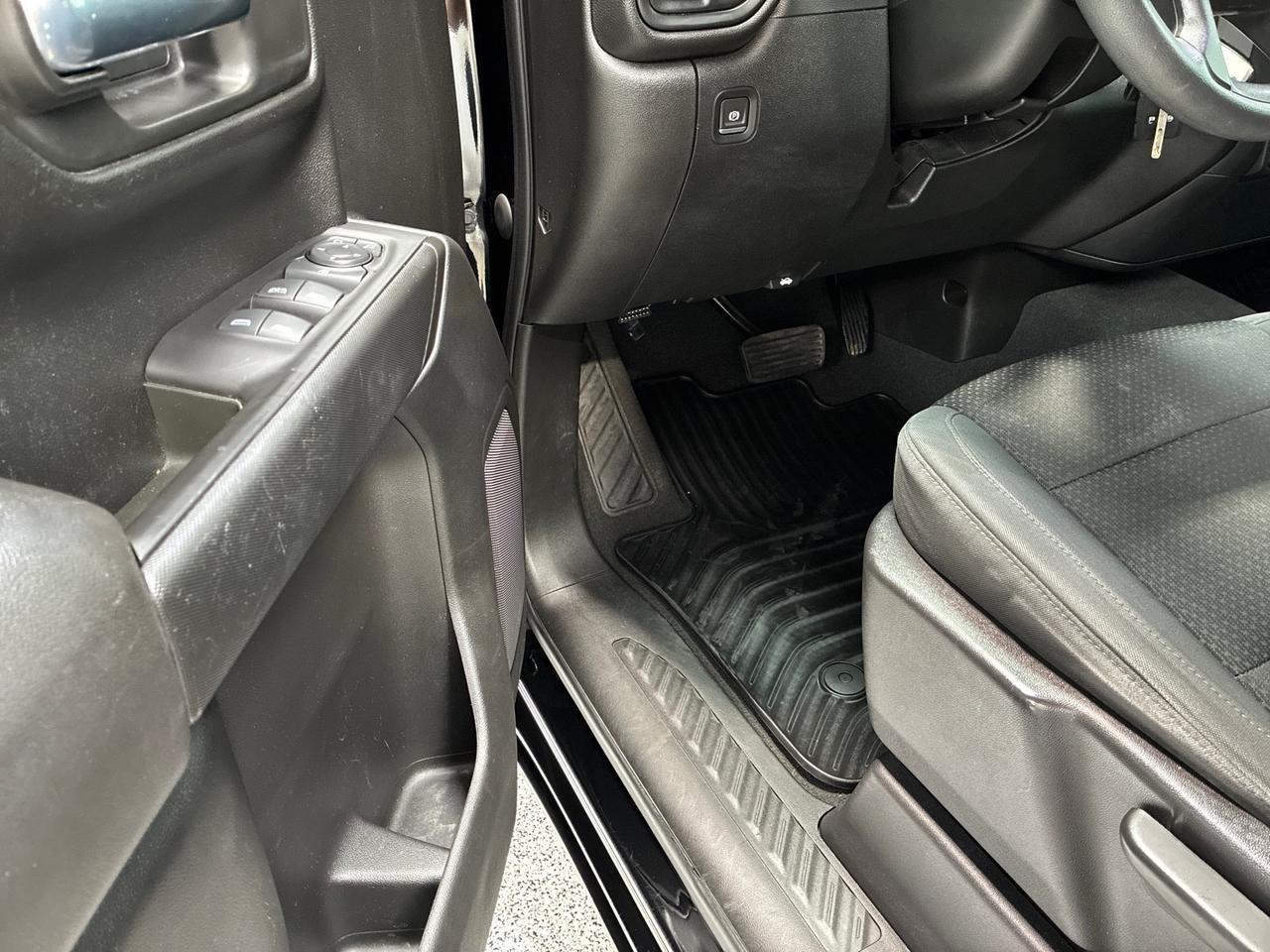 2020 Chevrolet Silverado 1500 Custom, Value Pkg, Locking Rear Diff, 120V Outlets Houston TX