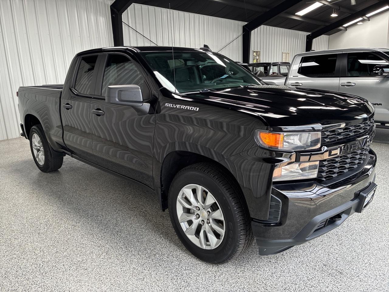 2020 Chevrolet Silverado 1500 Custom, Value Pkg, Locking Rear Diff, 120V Outlets Houston TX