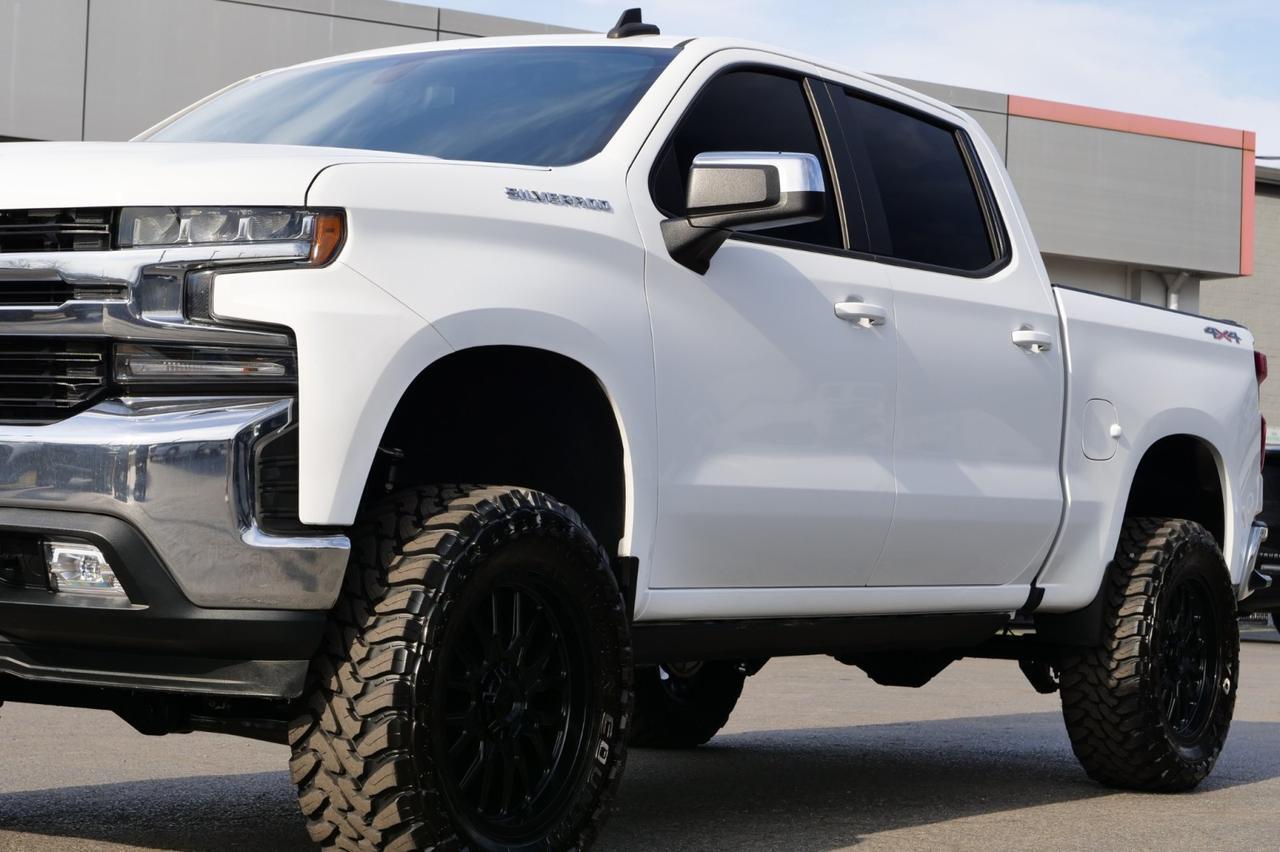 2020 Chevrolet Silverado 1500 LT 4X4 / 5.3L V8 / Wheels & Tires Upgrade! Lincolnton NC