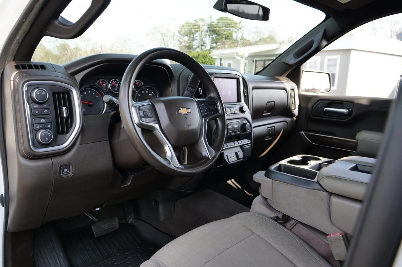 2020 Chevrolet Silverado 1500 LT 4X4 / 5.3L V8 / Wheels & Tires Upgrade! Lincolnton NC