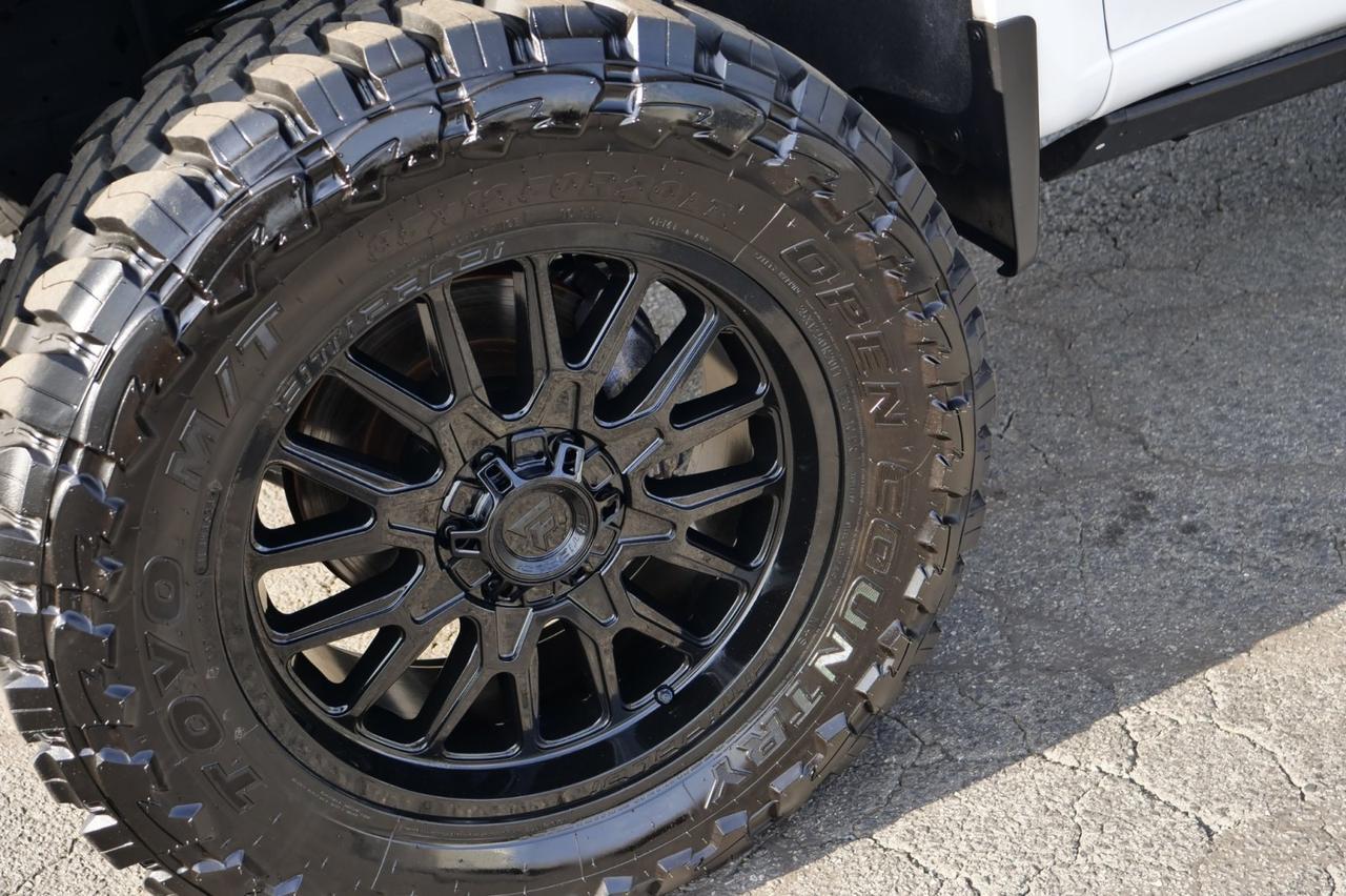 2020 Chevrolet Silverado 1500 LT 4X4 / 5.3L V8 / Wheels & Tires Upgrade! Lincolnton NC