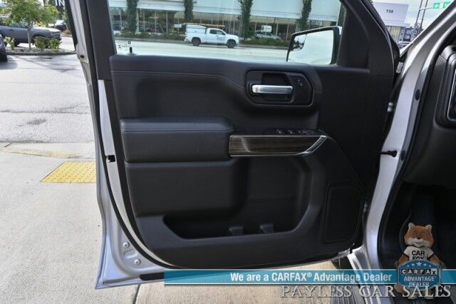 2020 Chevrolet Silverado 1500 LT / 4X4 / Crew Cab / AutoStart / 5.3L V8 / Power Locks, Windows & Mirrors / Apple CarPlay & Android Auto / Backup Camera / Keyless Entry / Seats 6 / Block Heater / Tonneau Cover / Tow Pkg Anchorage AK
