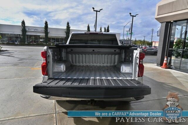 2020 Chevrolet Silverado 1500 LT / 4X4 / Crew Cab / AutoStart / 5.3L V8 / Power Locks, Windows & Mirrors / Apple CarPlay & Android Auto / Backup Camera / Keyless Entry / Seats 6 / Block Heater / Tonneau Cover / Tow Pkg Anchorage AK