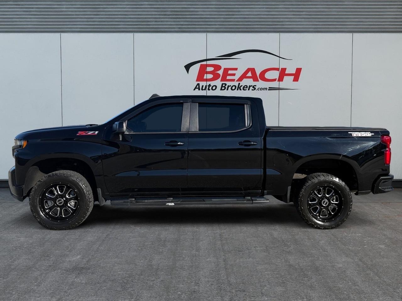 2020 Chevrolet Silverado 1500 LT Trail Boss, RED TOW HOOKS, REAR SLIDING WINDOW, BACKUP CAMERA, HEATED STEERING WHEEL, HEATED SEATS, APPLE CARPLAY/ANDROID AUTO, POWER MIRRORS, REMOTE START, COMMAND EVERY TRAIL WITH THIS 2020 SILVERADO TRAILBOSS! Norfolk VA