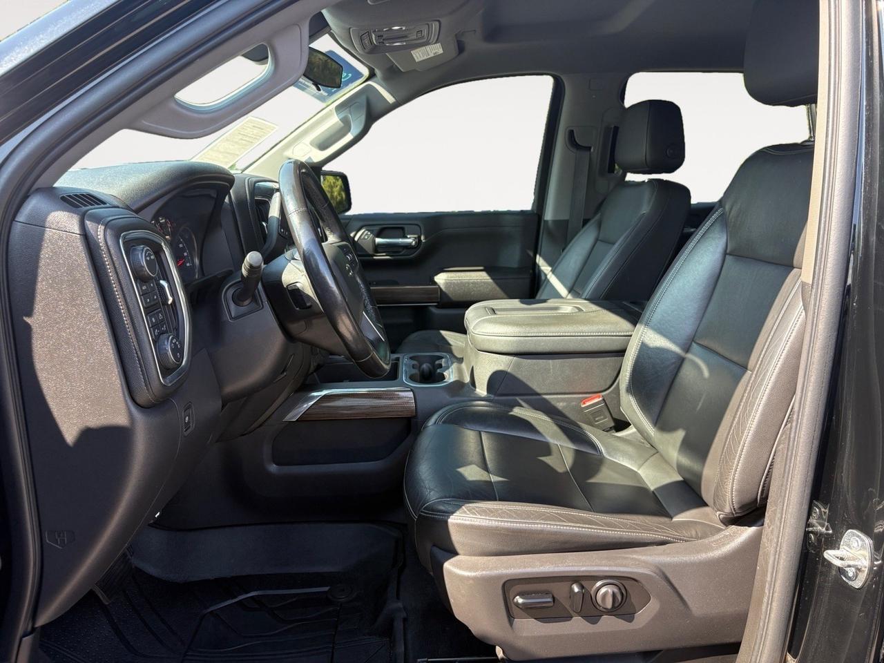 2020 Chevrolet Silverado 1500 LT Trail Boss, RUNNING BOARDS, POWER REAR SLIDING WINDOW, TOW PACKAGE, BACKUP CAMERA WITH PARKING SENSORS, HEATED SEATS, TAKE A RIDE IN THIS CHEVY! Virginia Beach VA