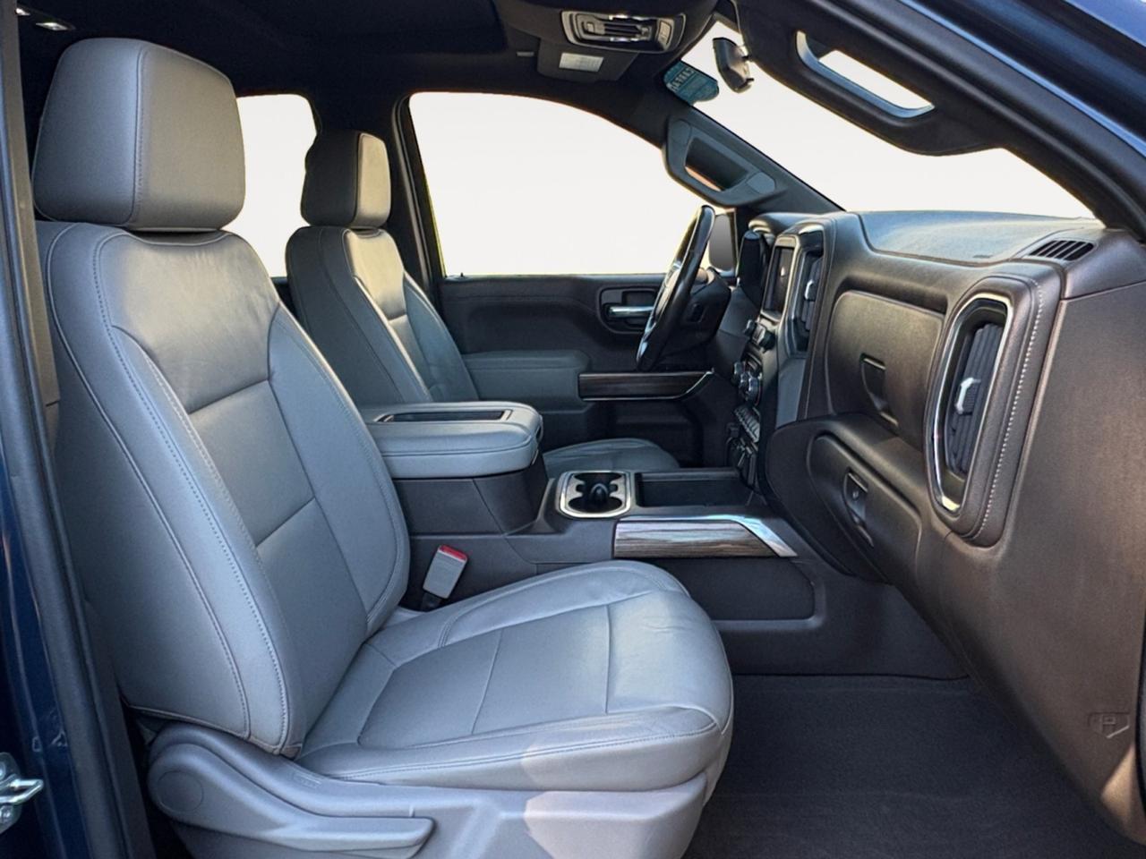 2020 Chevrolet Silverado 1500 LT Trail Boss, RUNNING BOARDS, POWER TAILGATE RELEASE, AUTO START/STOP, SOFT TONENAU COVER, BACKUP CAMERA, SUNROOF, APPLE CARPLAY/ANDROID AUTO, AMAZON ALEXA APP, HEATED STEERING WHEEL & SEATS, LOW MILES, CLEAN CARFAX, BE A BOSS IN THIS CHEVY TRAIL BO Virginia Beach VA