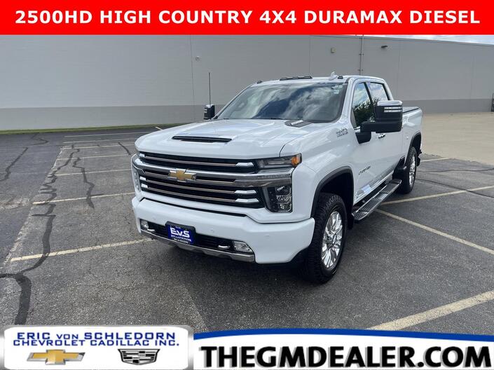 2020 Chevrolet Silverado 2500HD 2500HD High Country Crew Cab 4WD DuramaxDiesel w/Sunroof Nav RoofMarkerLamps HtdCldMemLthr HD-RrCam Milwaukee WI