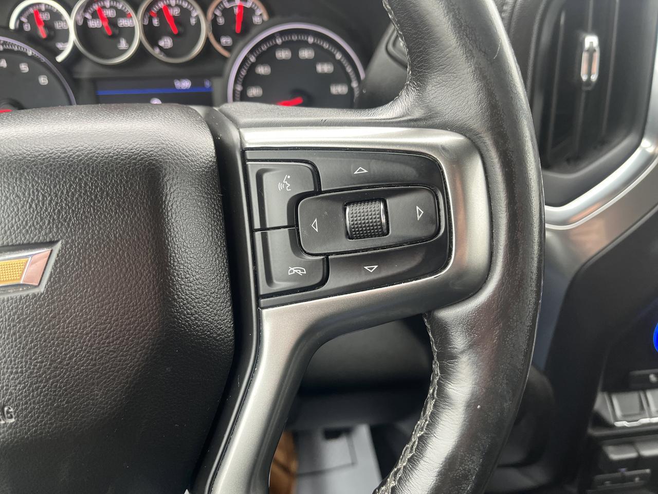 2020 Chevrolet Silverado 2500HD 2500HD LT Z71 Crew Cab 4WD Conv2Pkg All-StarEdt w/18s HtdSeats 10-WayPwrDrvrSeat TraileringMirrors Saukville WI