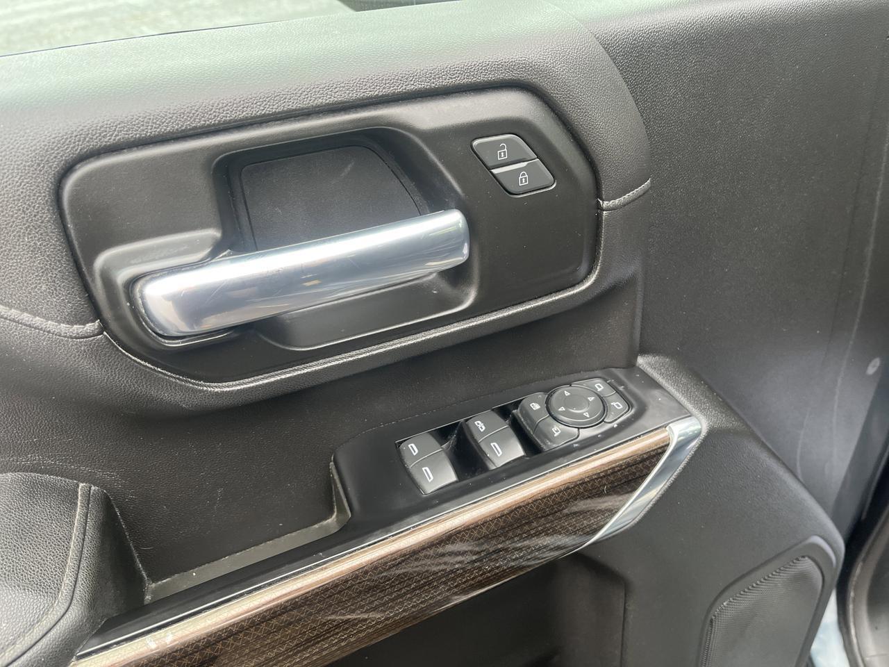 2020 Chevrolet Silverado 2500HD 2500HD LT Z71 Crew Cab 4WD Conv2Pkg All-StarEdt w/18s HtdSeats 10-WayPwrDrvrSeat TraileringMirrors Saukville WI