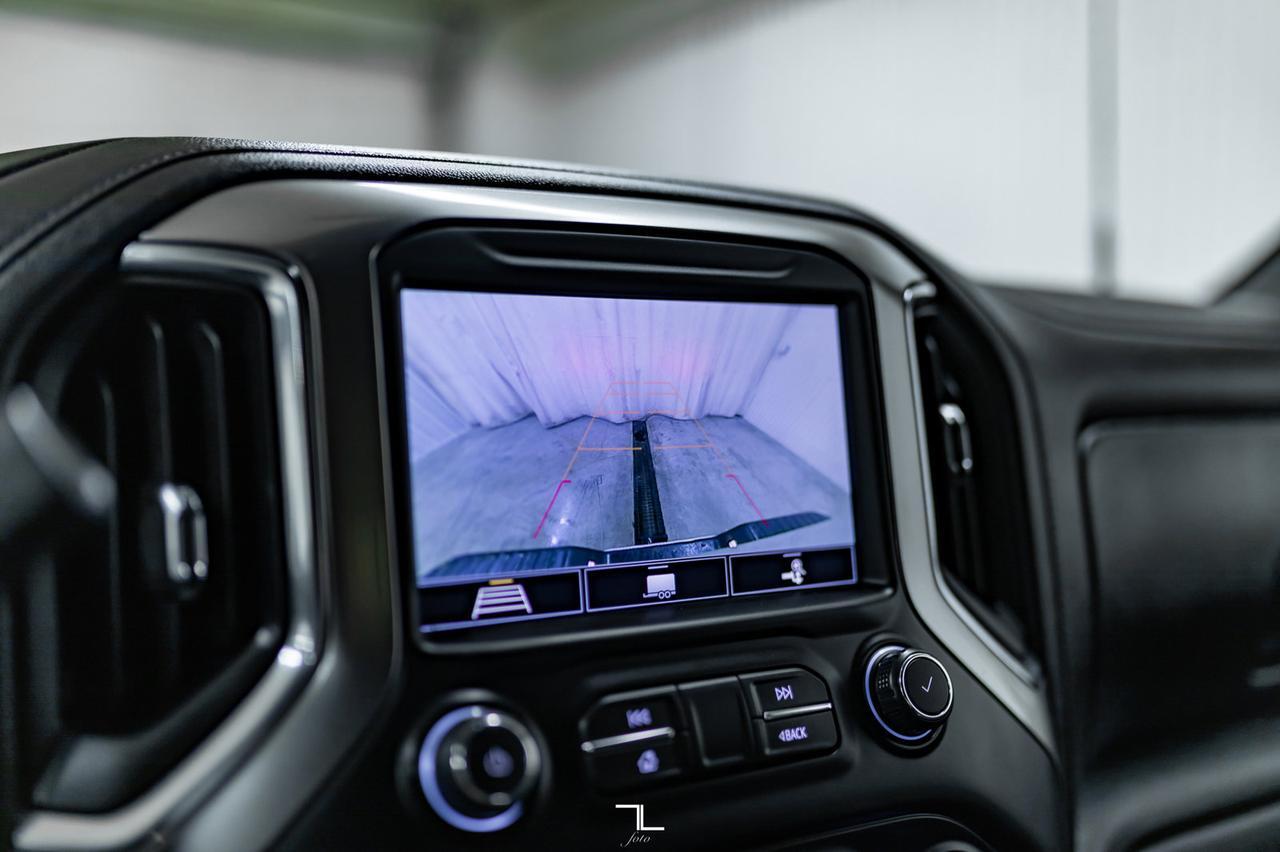 2020 Chevrolet Silverado 3500HD 4x4 Crew Cab LT Diesel Leather BCam Red Deer AB