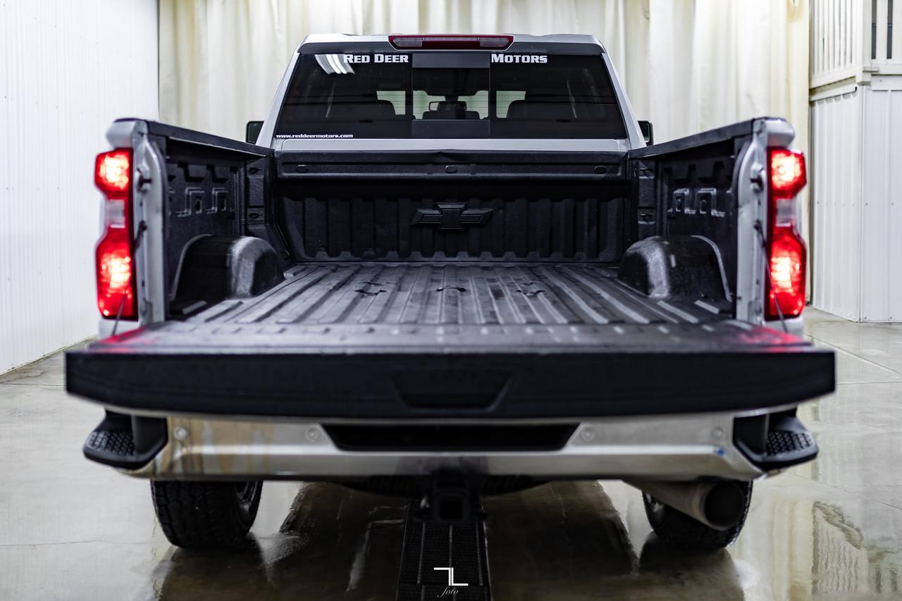 2020 Chevrolet Silverado 3500HD 4x4 Crew Cab LT Diesel Leather BCam Red Deer AB