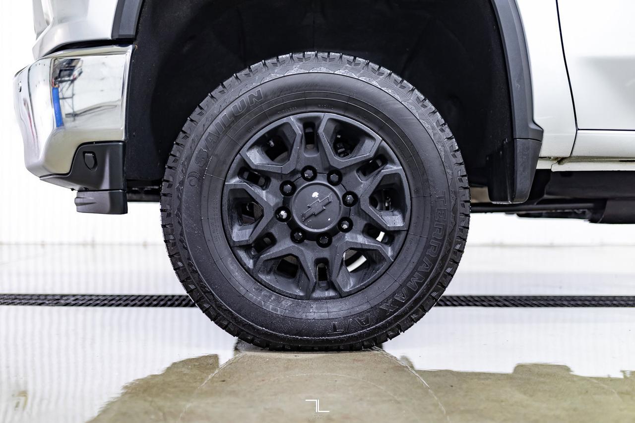 2020 Chevrolet Silverado 3500HD 4x4 Crew Cab LT Diesel Leather BCam Red Deer AB