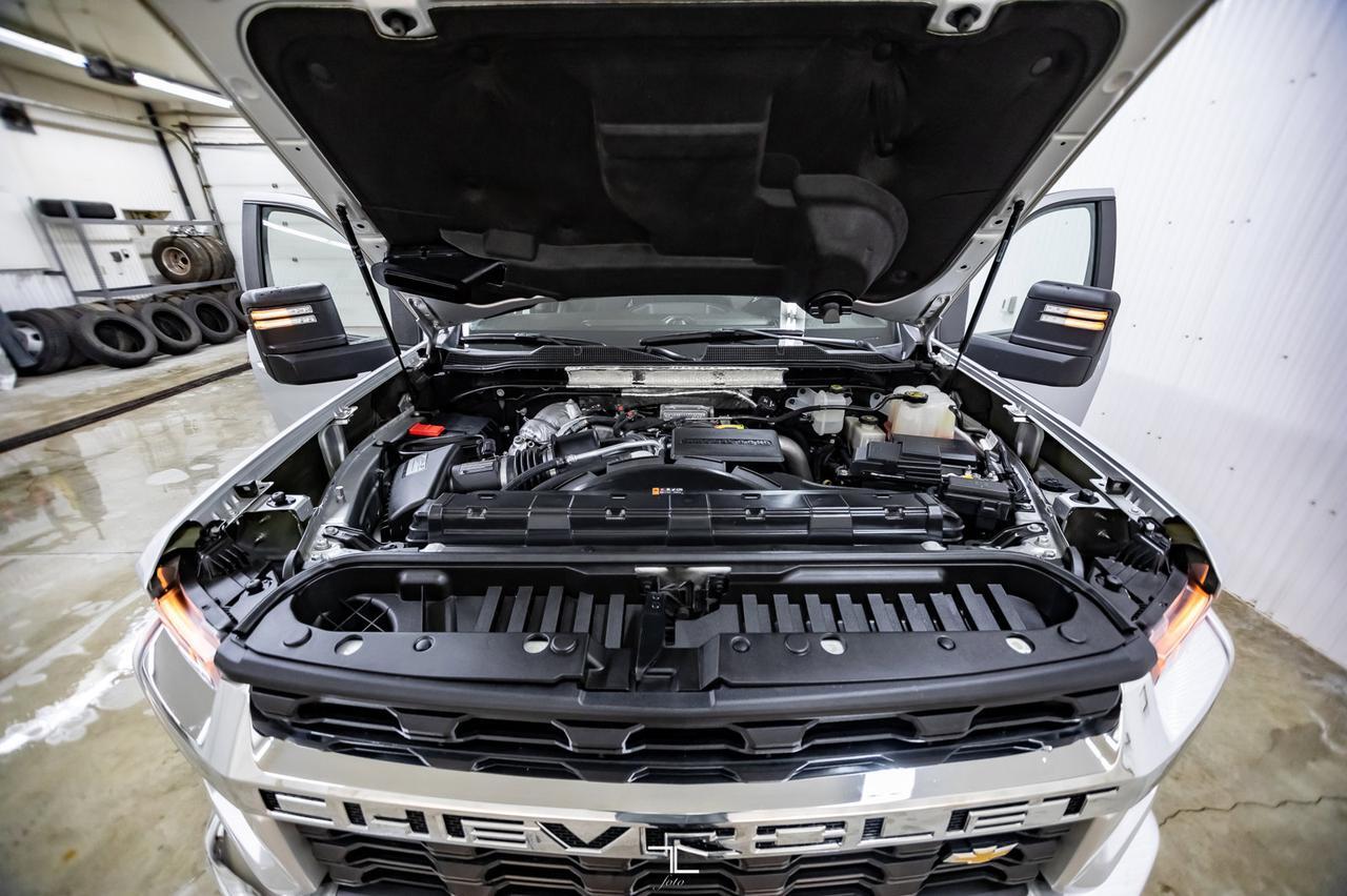 2020 Chevrolet Silverado 3500HD 4x4 Crew Cab LT Diesel Leather BCam Red Deer AB