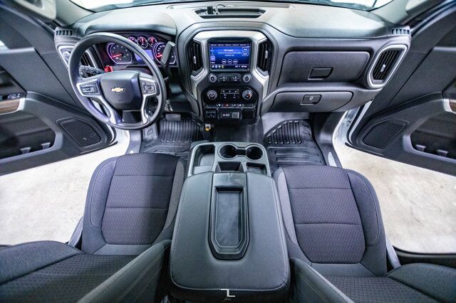 2020 Chevrolet Silverado 3500HD 4x4 Crew Cab LT Dually Deck Diesel Red Deer AB