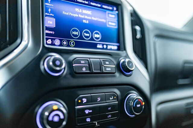 2020 Chevrolet Silverado 3500HD 4x4 Crew Cab LT Dually Deck Diesel Red Deer AB