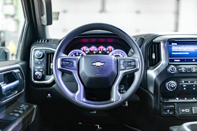 2020 Chevrolet Silverado 3500HD 4x4 Crew Cab LT Dually Deck Diesel Red Deer AB