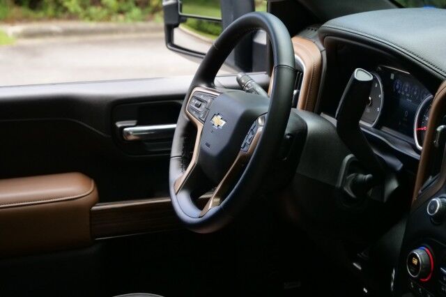 2020 Chevrolet Silverado 3500HD High Country 4X4 / Duramax Turbo-Diesel / Sunroof! High Point NC