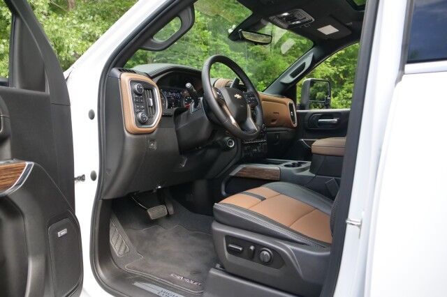 2020 Chevrolet Silverado 3500HD High Country 4X4 / Duramax Turbo-Diesel / Sunroof! High Point NC
