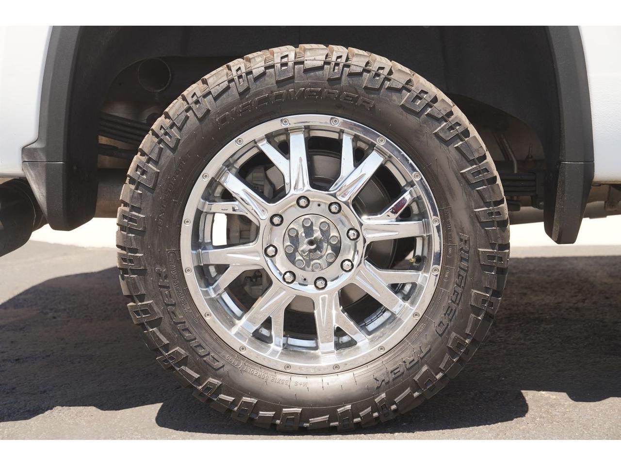2020 Chevrolet Silverado 2500HD LTZ - Photo 9