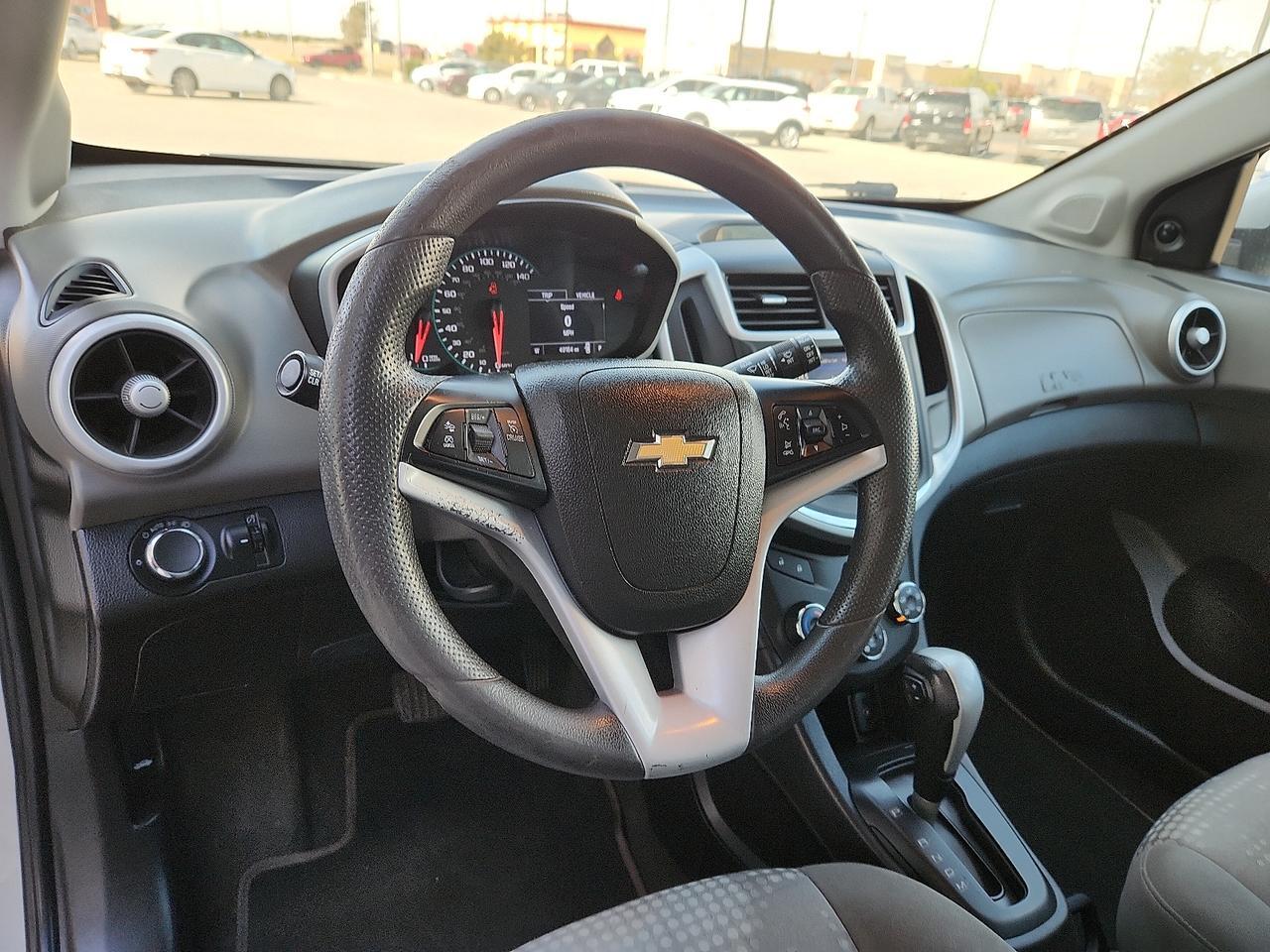 2020 Chevrolet Sonic FWD Hatchback 1FL 5-Door Lubbock TX