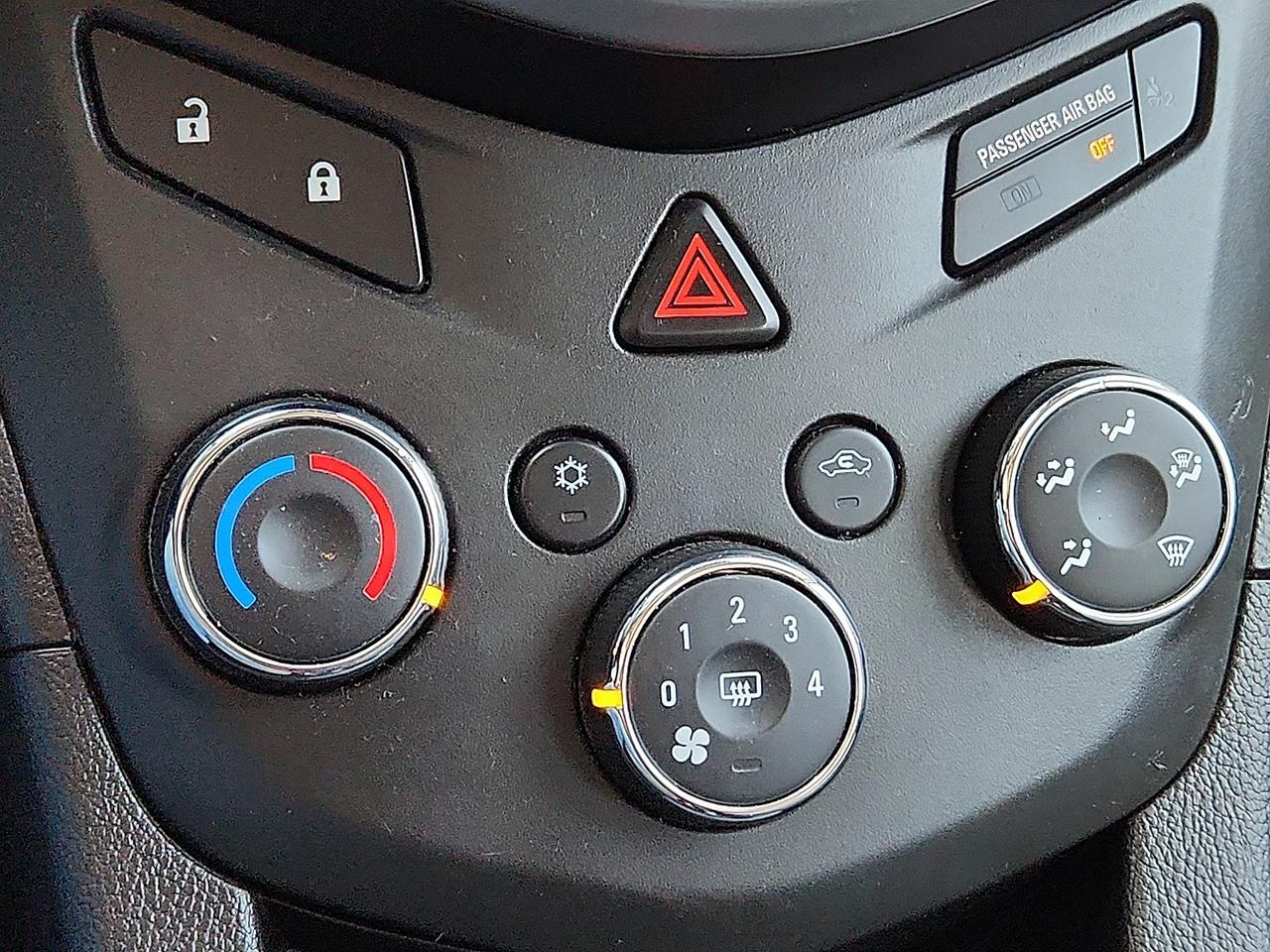 2020 Chevrolet Sonic FWD Hatchback 1FL 5-Door Lubbock TX