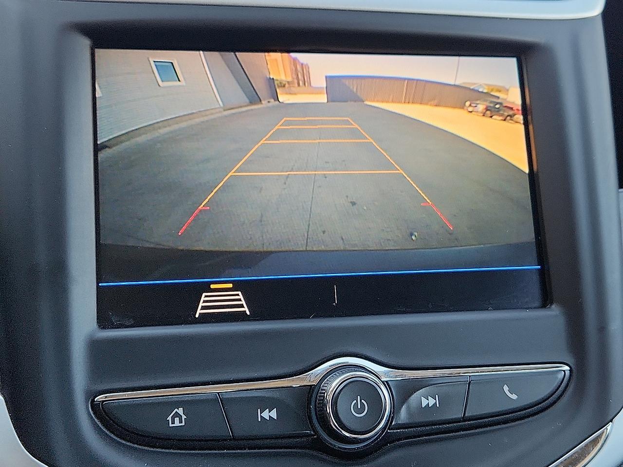 2020 Chevrolet Sonic FWD Hatchback 1FL 5-Door Lubbock TX