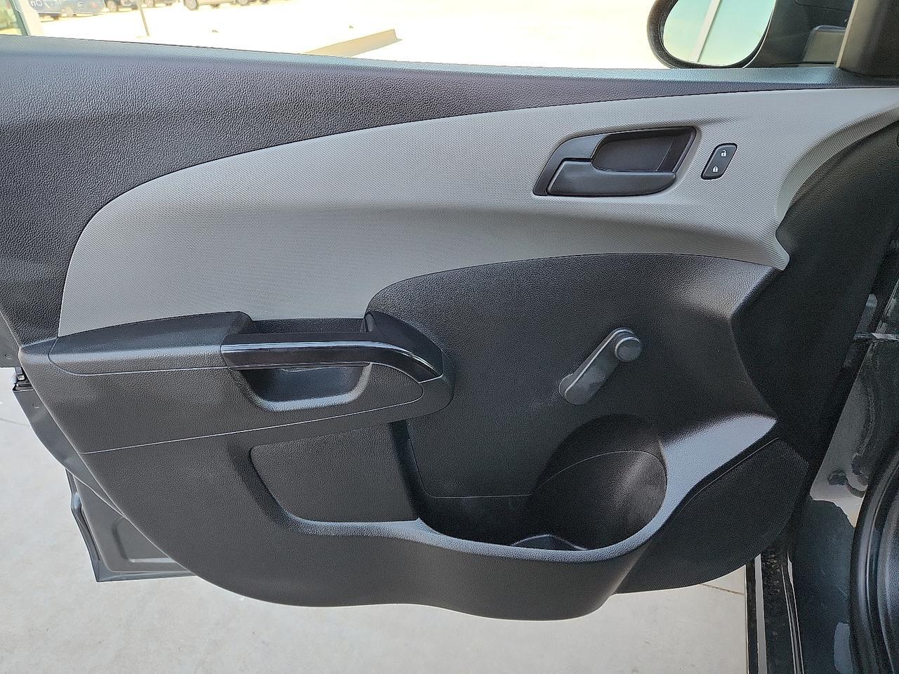 2020 Chevrolet Sonic FWD Hatchback 1FL 5-Door Lubbock TX