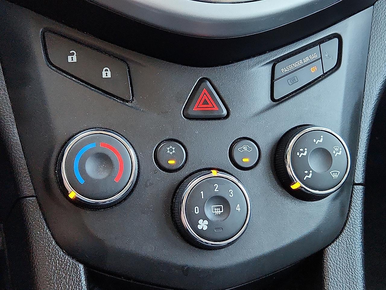 2020 Chevrolet Sonic FWD Hatchback 1FL 5-Door Lubbock TX