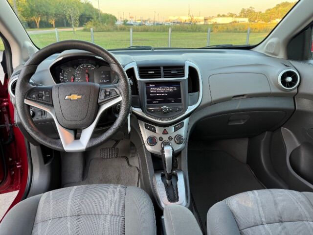 2020 Chevrolet Sonic FWD Sedan LT Hattiesburg MS