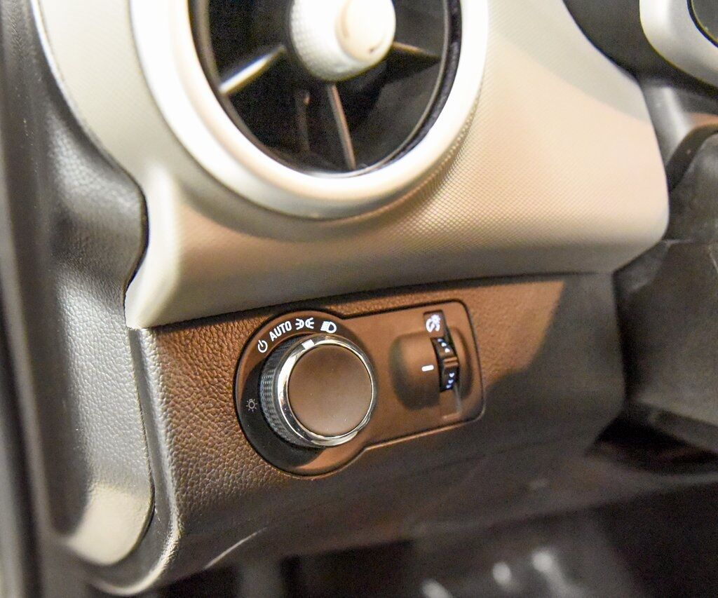 2020 Chevrolet Sonic LT Akron OH