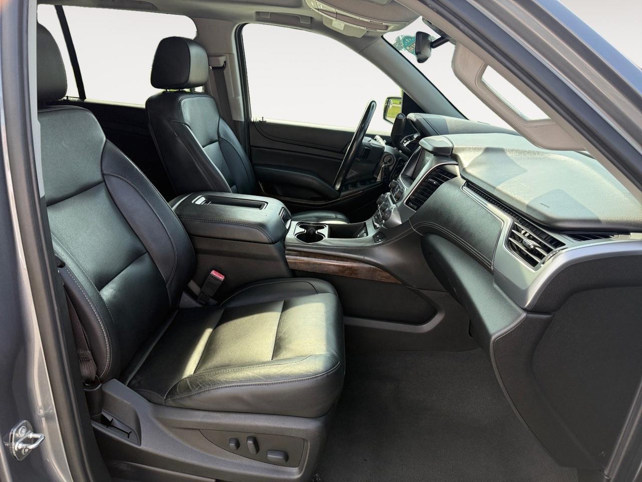 2020 Chevrolet Suburban LT, 4X4, BOSE SOUND SYSTEM, HEATED SEATS, MEMORY DRVIER SEAT, SUNROOF, BLUETOOTH, WIFI, RUNNING BOARDS, TOWING PACKAGE, THIS SUV IS LOADED WITH FEATURES AND READY FOR ITS NEXT OWNER!!!! Norfolk VA