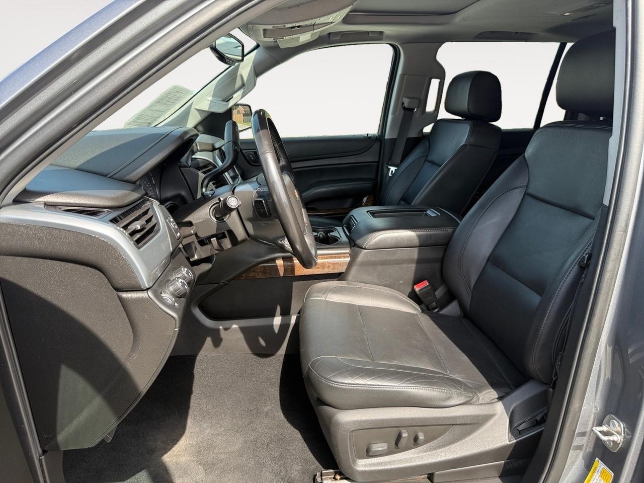 2020 Chevrolet Suburban LT, 4X4, BOSE SOUND SYSTEM, HEATED SEATS, MEMORY DRVIER SEAT, SUNROOF, BLUETOOTH, WIFI, RUNNING BOARDS, TOWING PACKAGE, THIS SUV IS LOADED WITH FEATURES AND READY FOR ITS NEXT OWNER!!!! Norfolk VA