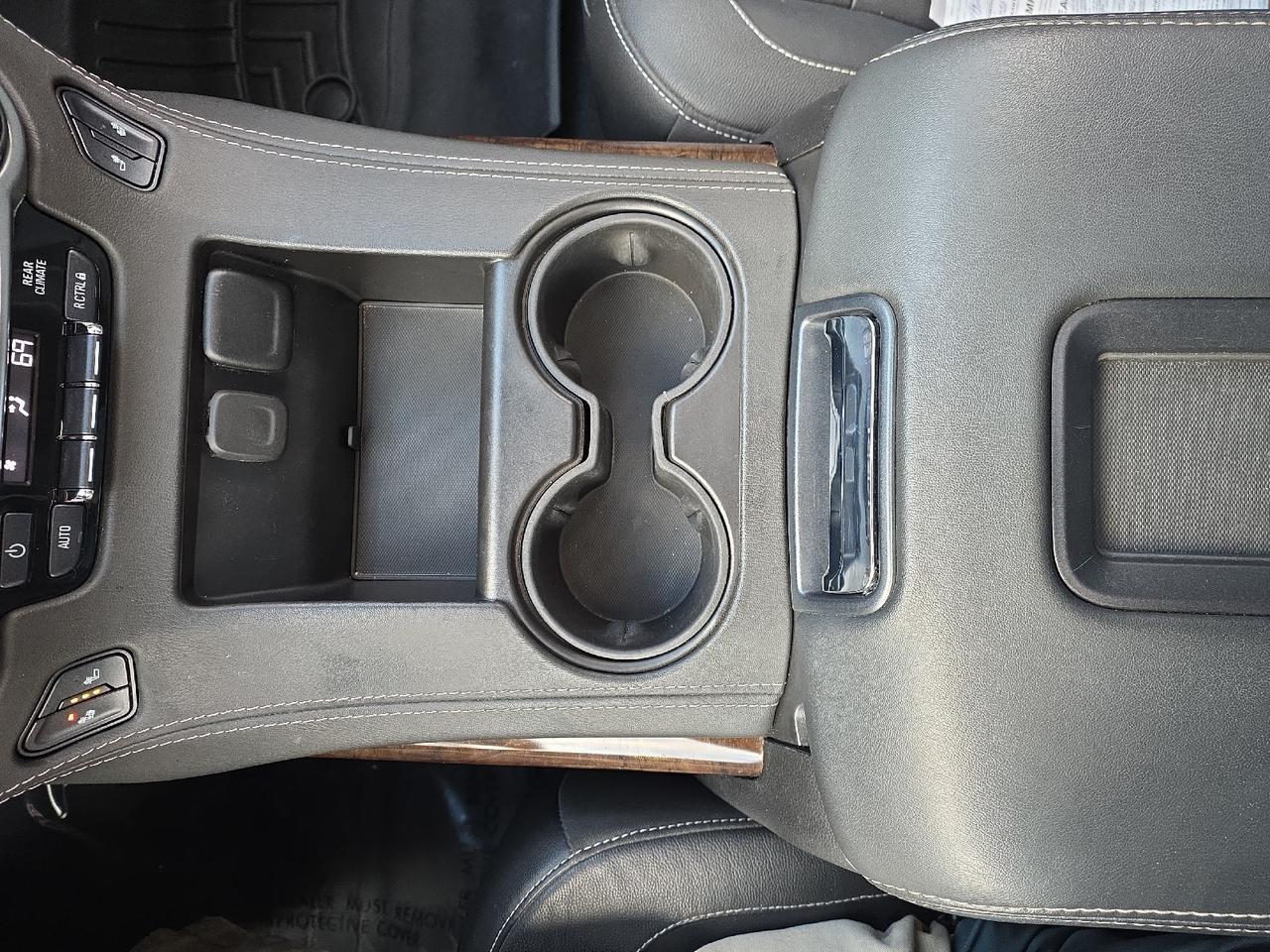 2020 Chevrolet Suburban LT Sand Lake NY