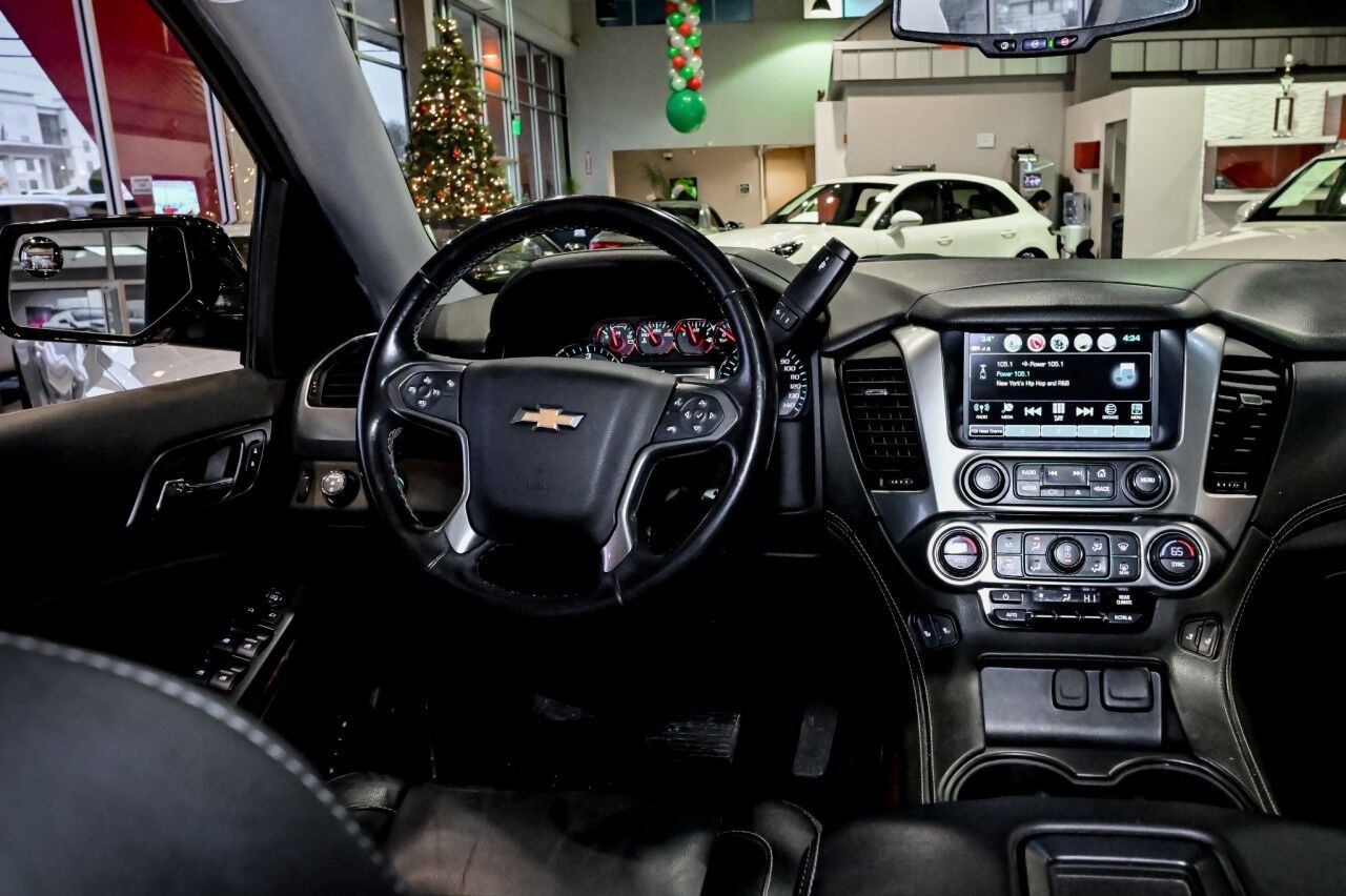 2020 Chevrolet Suburban LT, Z71, Sunroof, Entertainment Pkg Springfield NJ