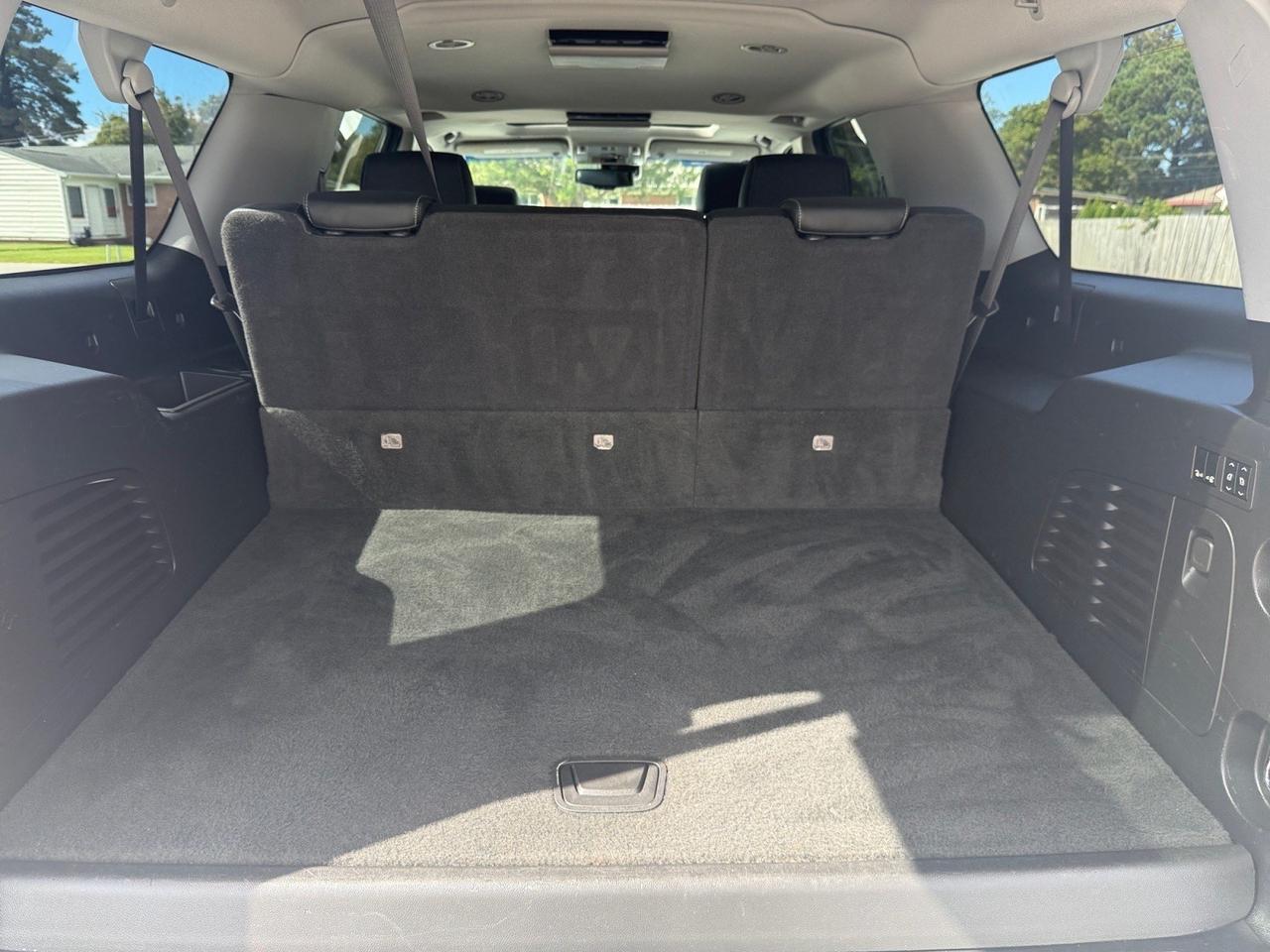 2020 Chevrolet Suburban Premier, HEATED/VENTILATED SEATS, HEATED REAR SEATS, POWER LIFTGATE, 3RD ROW, APPLE CARPLAY/ANDROID AUTO, WIFI, NAVIGATION, TOW PACKAGE, LUGGAGE RACK, POWER FOLDING MIRRORS, KEYLESS START, THIS IS THE PERFECT FAMILY VEHICLE! Norfolk VA