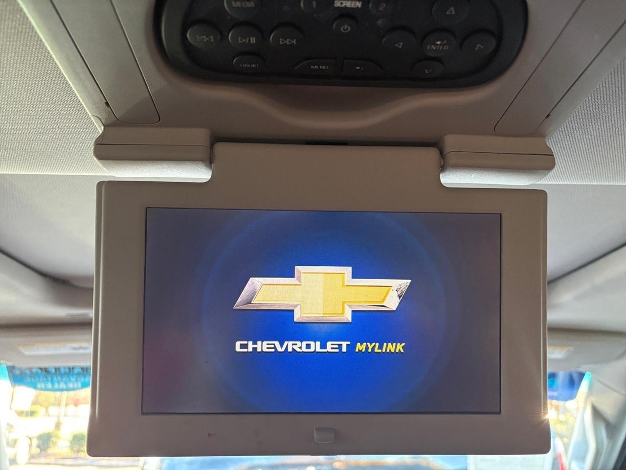 2020 Chevrolet Suburban Premier, POWER RUNNING BOARDS, HANDS FREE LIFTGATE, HEADS-UP DISPLAY, LANE KEEP ASSIST, FORWARD COLLISION ALERT, APPLE CARPLAY/ANDROID AUTO, HEATED STEERING WHEEL & SEATS, ROOF RACKS, CLEAN CARFAX, TAKE THE WHOLE FAMILY ON THE ROAD! Virginia Beach VA