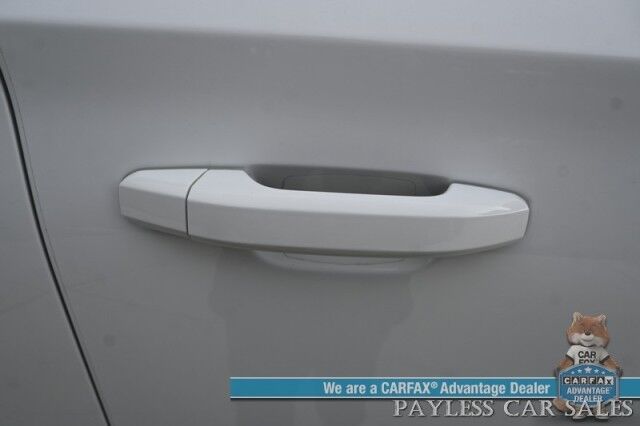 2020 Chevrolet Tahoe LT / 4X4 / Auto Start / Power & Heated Leather Seats / Navigation / Sunroof / Bose Speakers / Rear Captain Chairs / 3rd Row / Seats 7 / Lane & Collision Alert / Apple CarPlay & Android Auto / Back Up Camera / Tow Pkg Anchorage AK