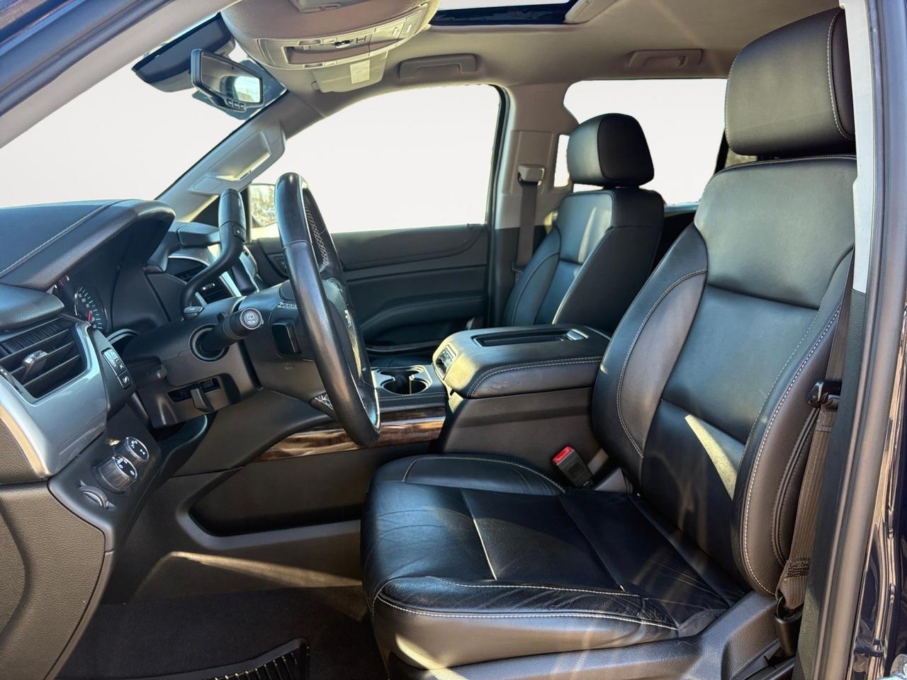 2020 Chevrolet Tahoe LT, FORWARD COLLISION ALERT, LANE KEEP ASSIST, BLIND SPOT ALERT, POWER LIFTGATE, POWER 3RD ROW SEATS, ROOF RACKS, HEATED SEATS, APPLE CARPLAY/ANDROID AUTO, CLEAN CARFAX, TAKE HOME A TAHOE!