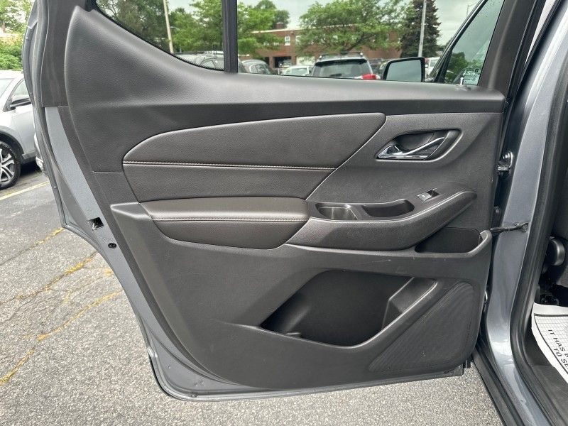 2020 Chevrolet Traverse LS Worcester MA 2020 Chevrolet Traverse LS Worcester MA