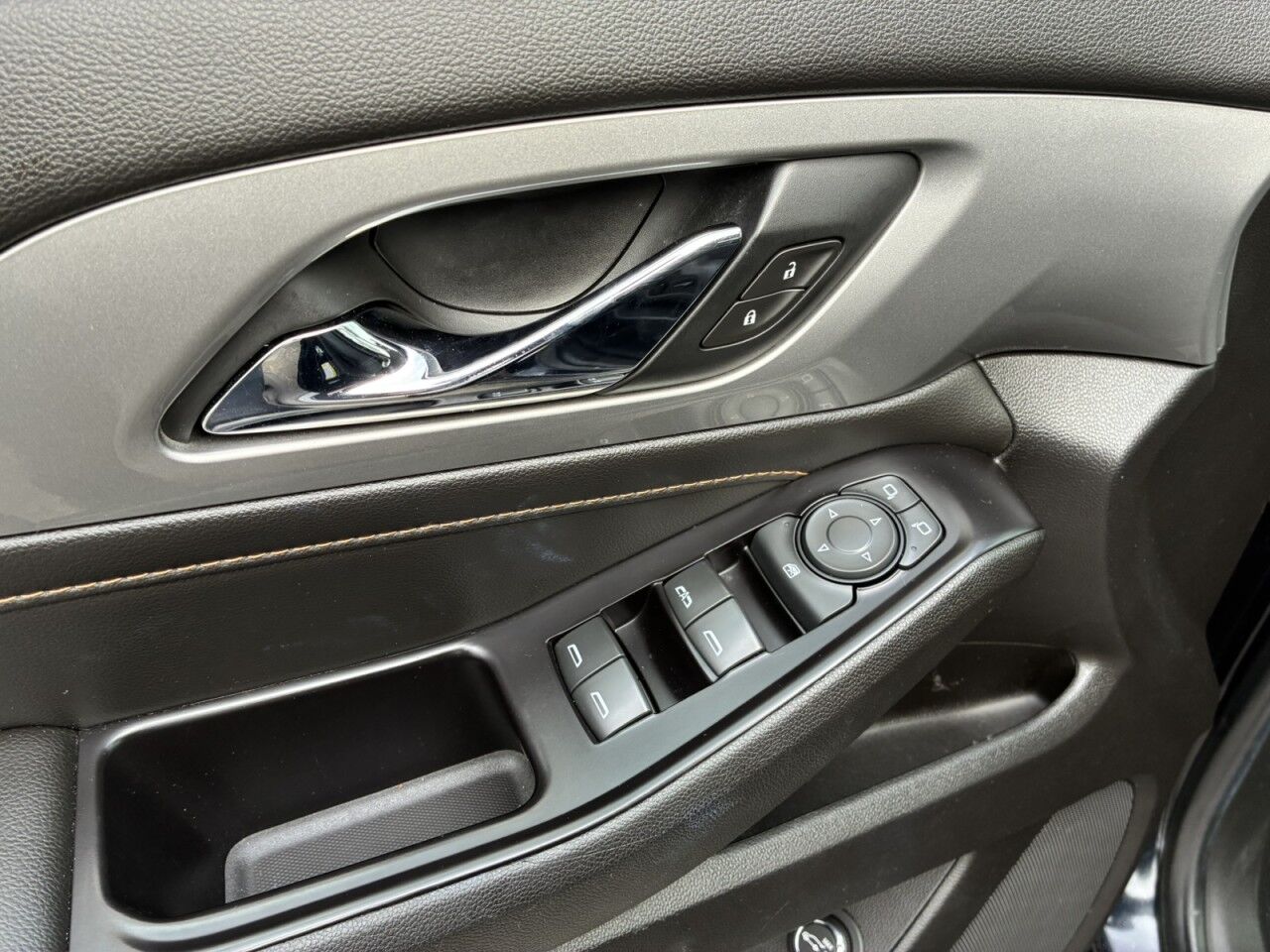 2020 Chevrolet Traverse LT Cloth Charlton MA