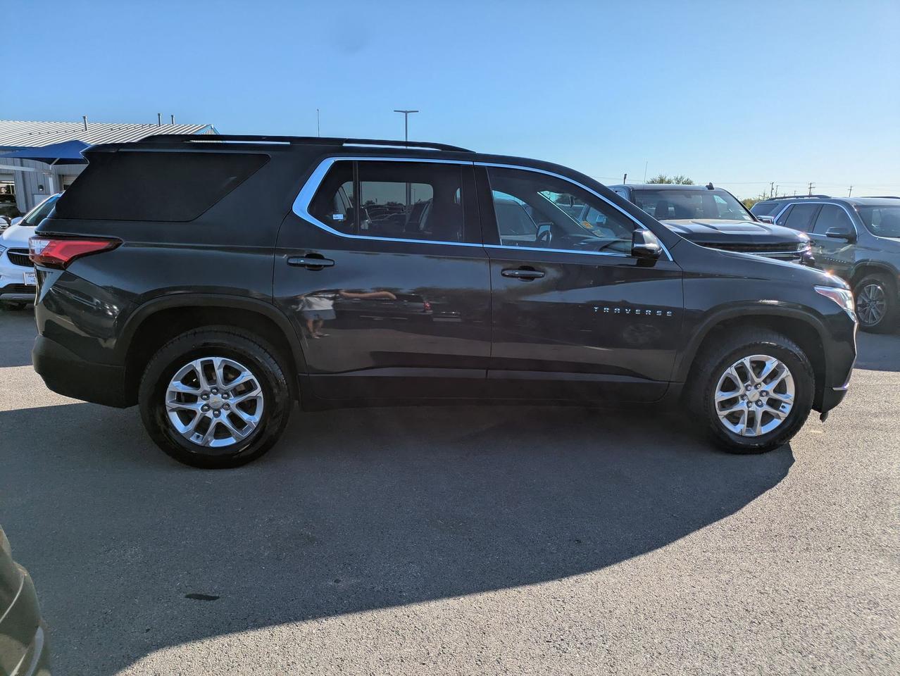 2020 Chevrolet Traverse LT Cloth