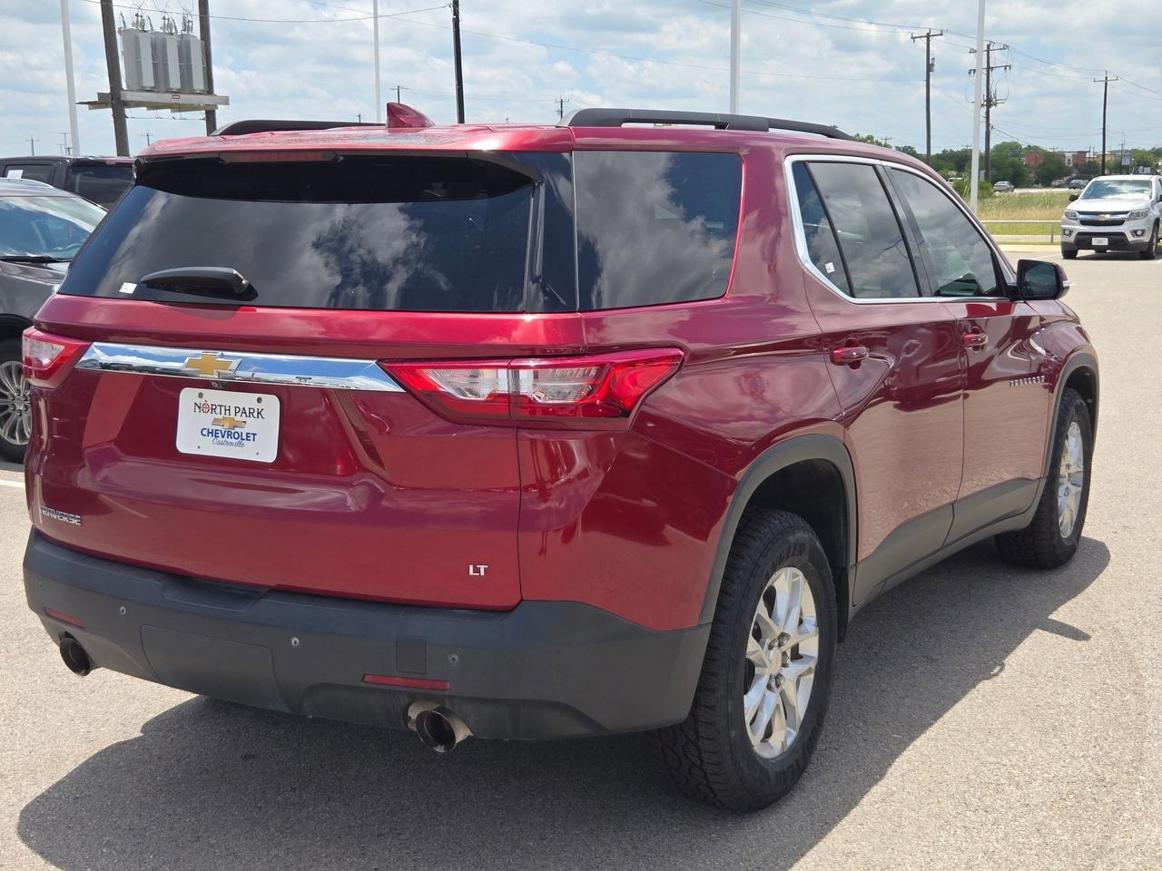 2020 Chevrolet Traverse LT Cloth