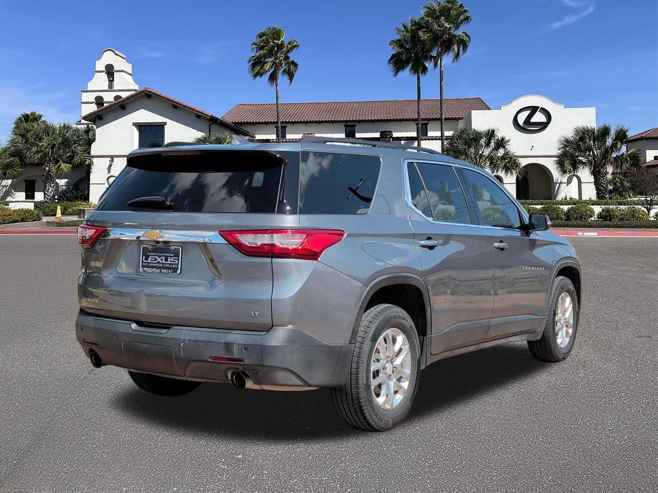 2020 Chevrolet Traverse LT Cloth