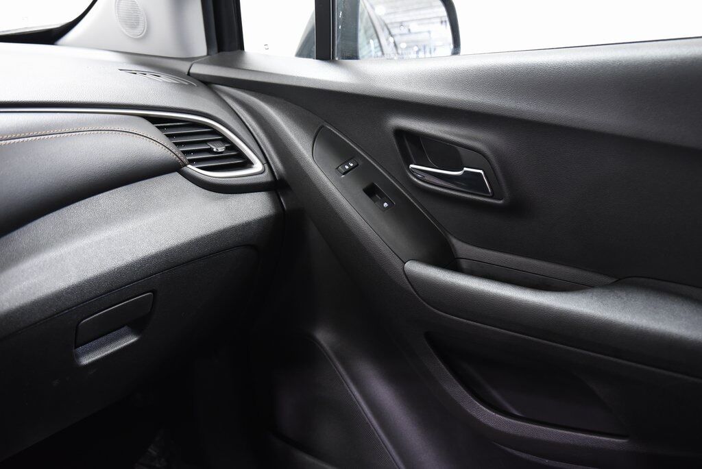 2020 Chevrolet Trax LS Akron