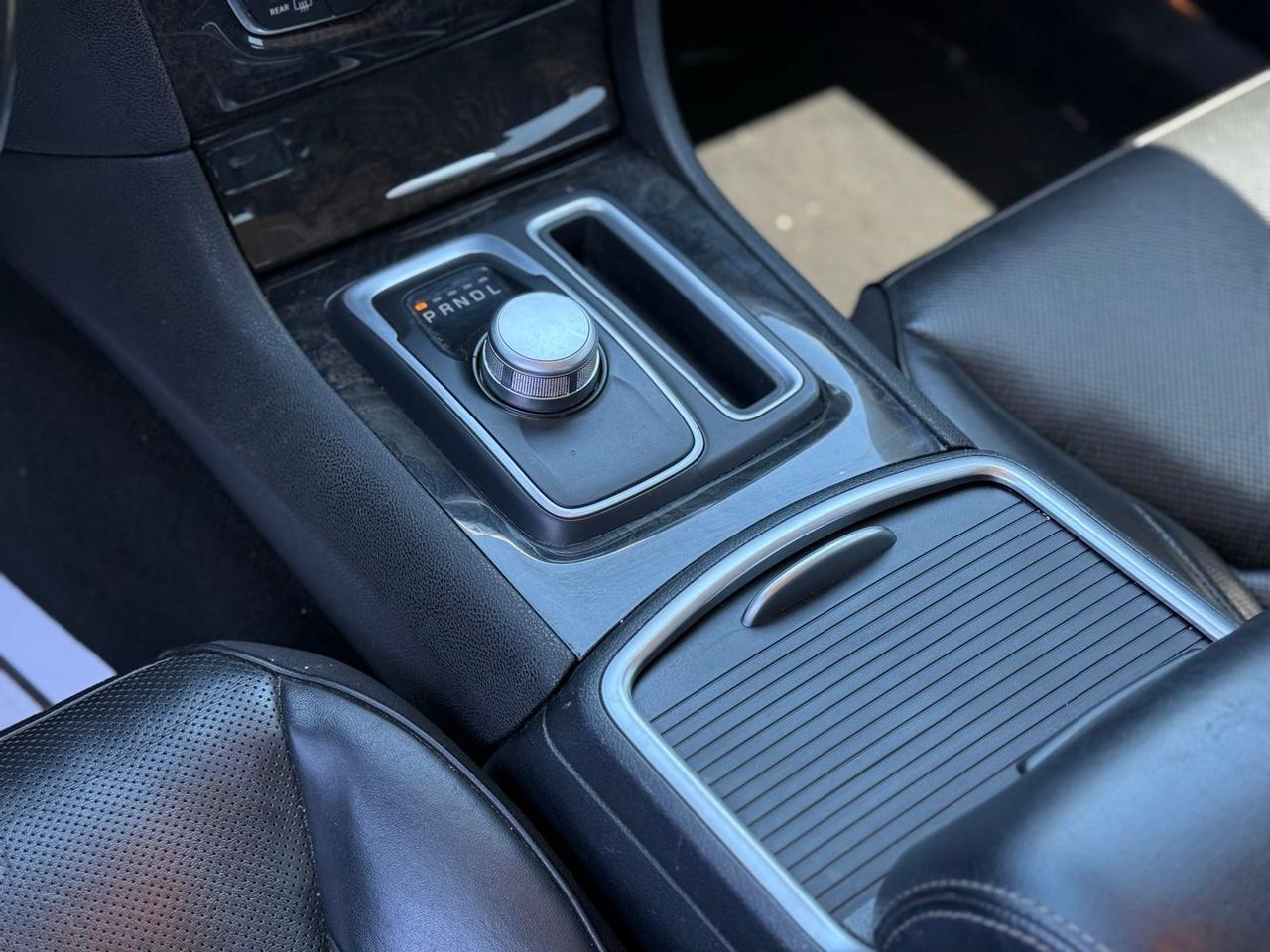 2020 Chrysler 300 Limited Crestwood KY