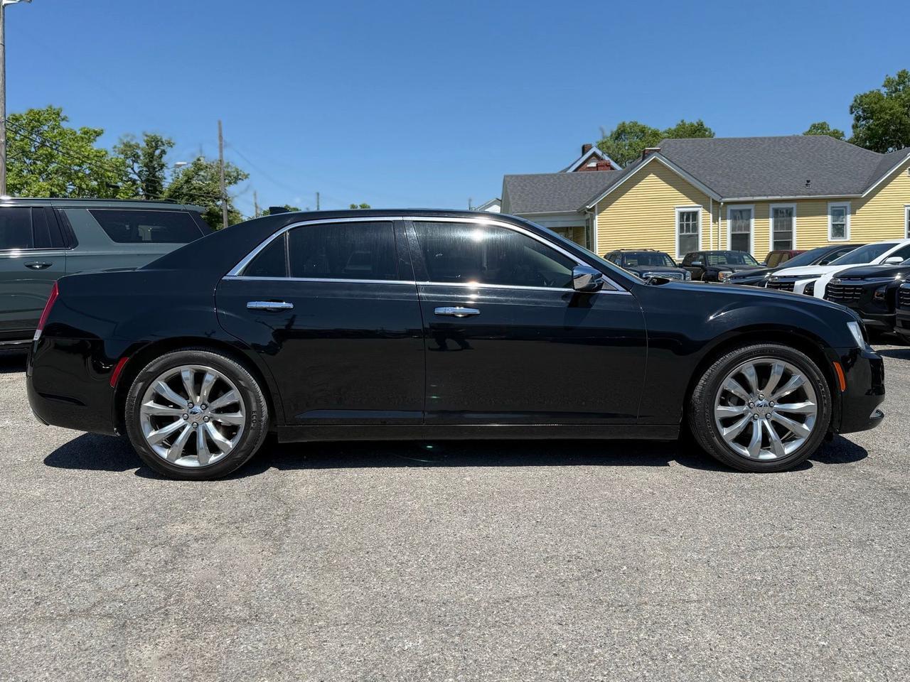 2020 Chrysler 300 Limited Crestwood KY