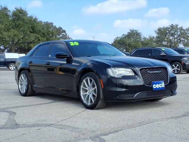 2020 Chrysler 300 Touring