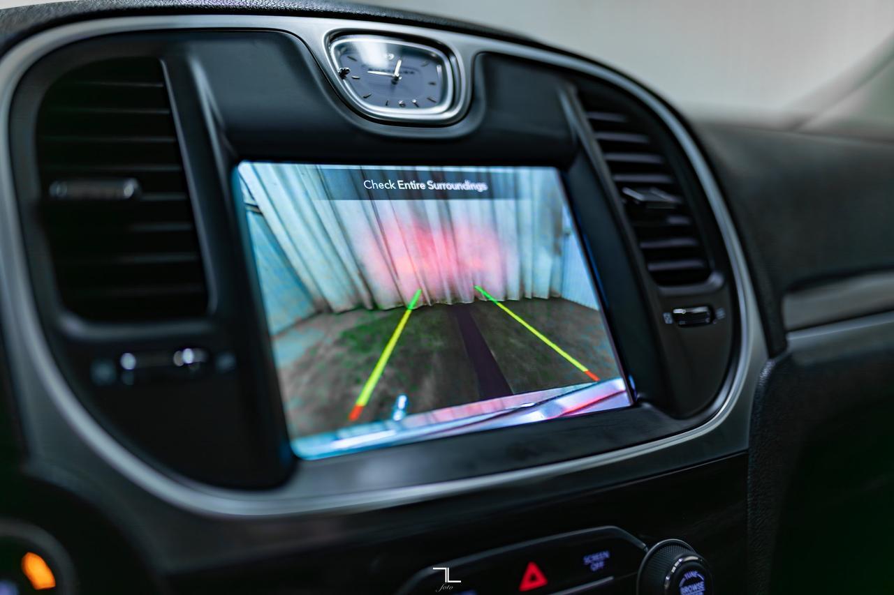 2020 Chrysler 300 Touring Leather Roof Nav BCam Red Deer AB